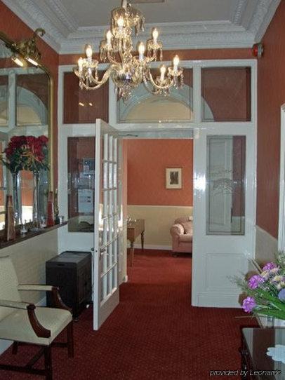 Glenogra Townhouse Guest house 4*