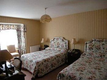 Glenogra Townhouse 4*