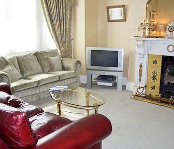 Glenogra Townhouse Guest house 4*