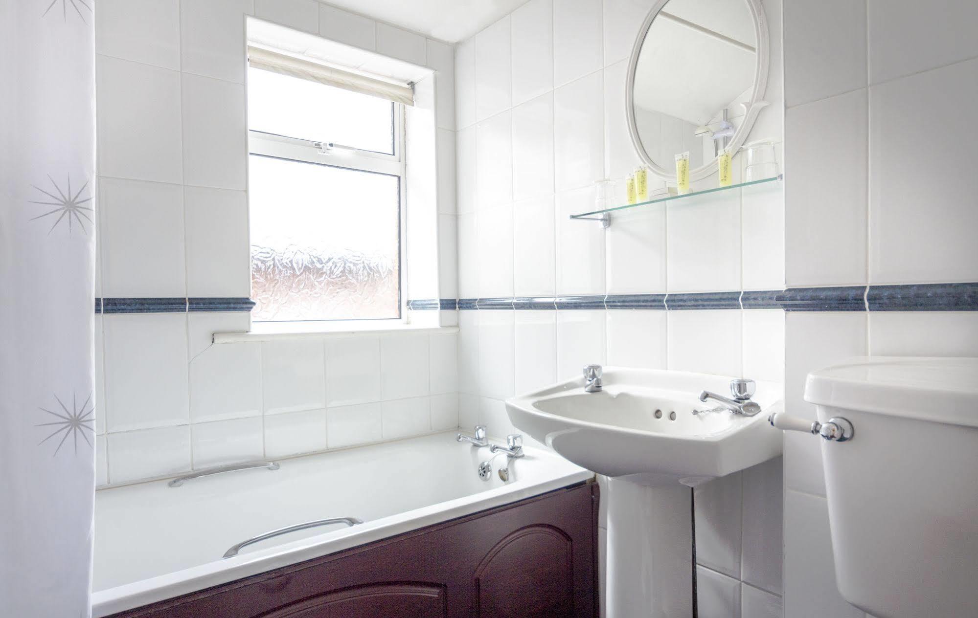 Guest house Glenogra Townhouse 4*